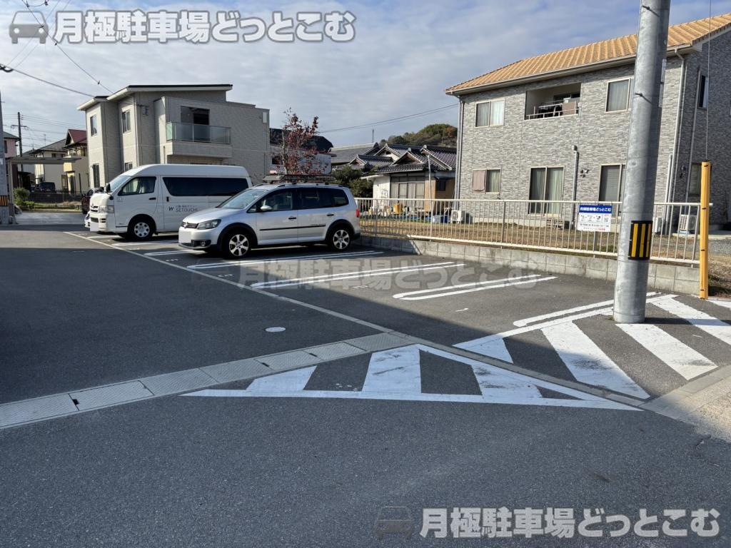 倉敷市玉島八島1977-1の月極駐車場5