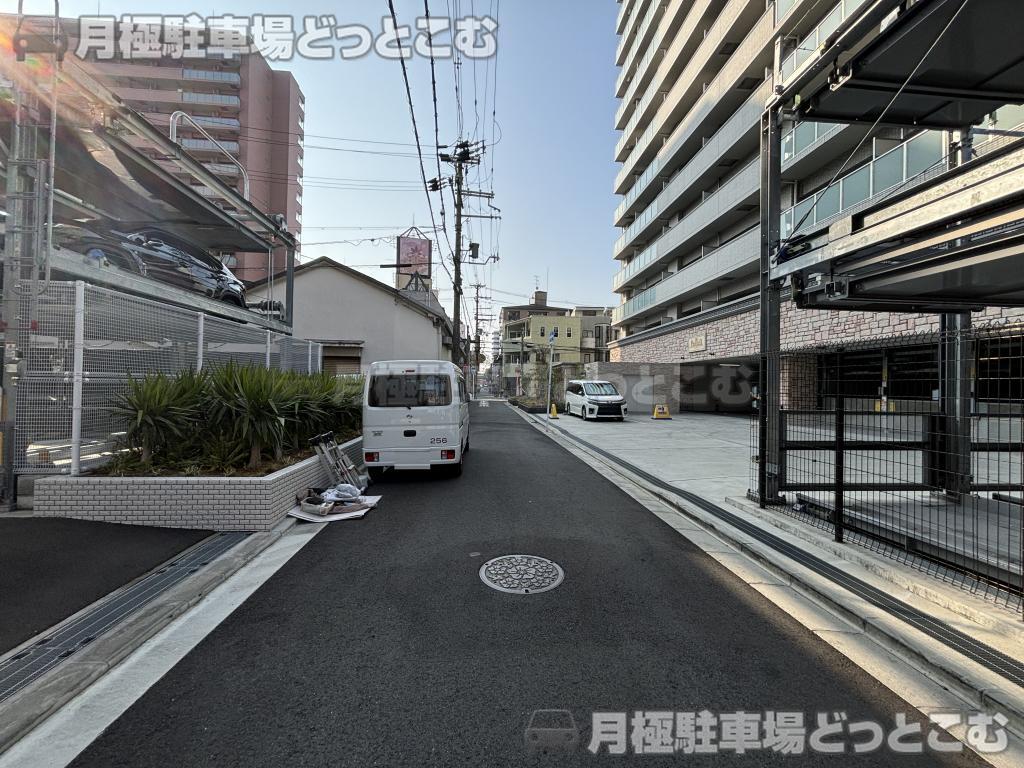 東大阪市足代北1丁目12-12の月極駐車場5