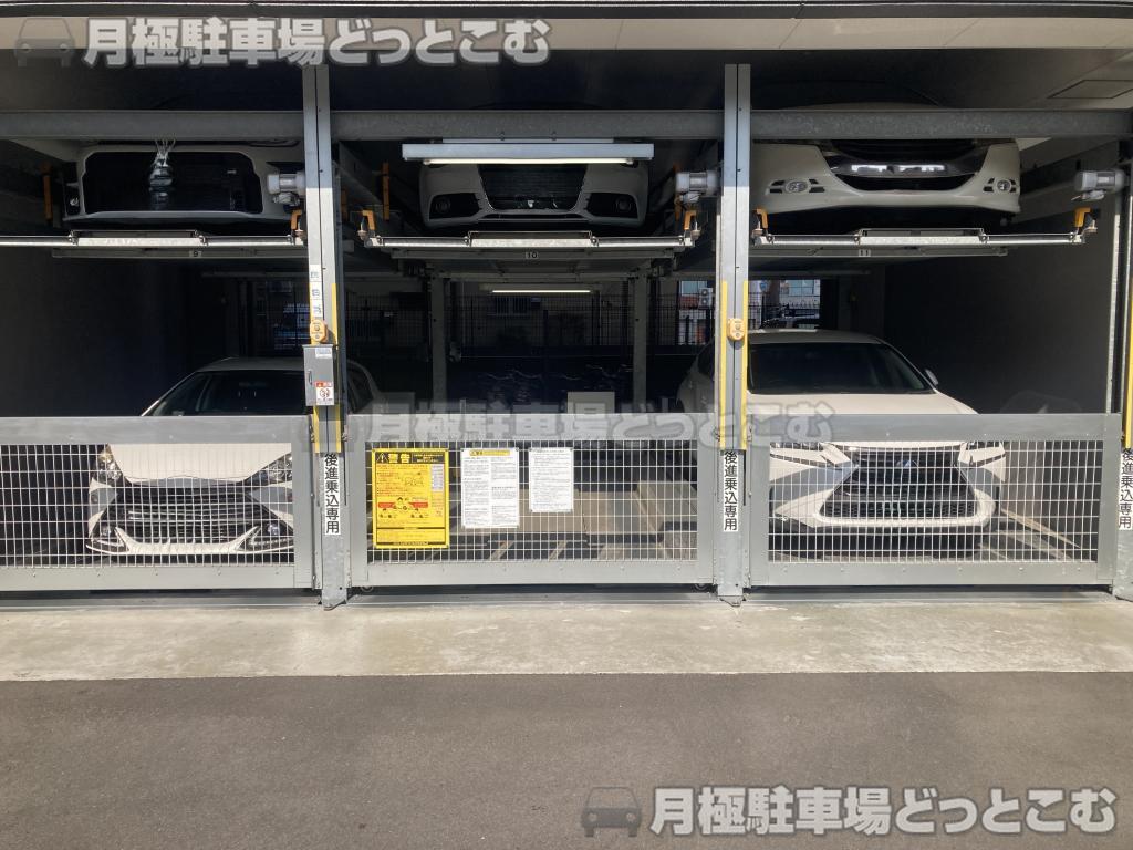 名古屋市中区新栄3丁目2-12の月極駐車場5