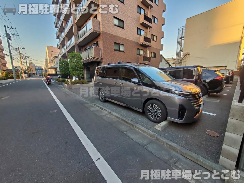 大田区西六郷4丁目30-14の月極駐車場5