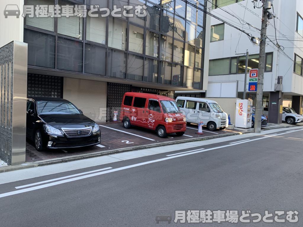 名古屋市東区橦木町1丁目21-2の月極駐車場1