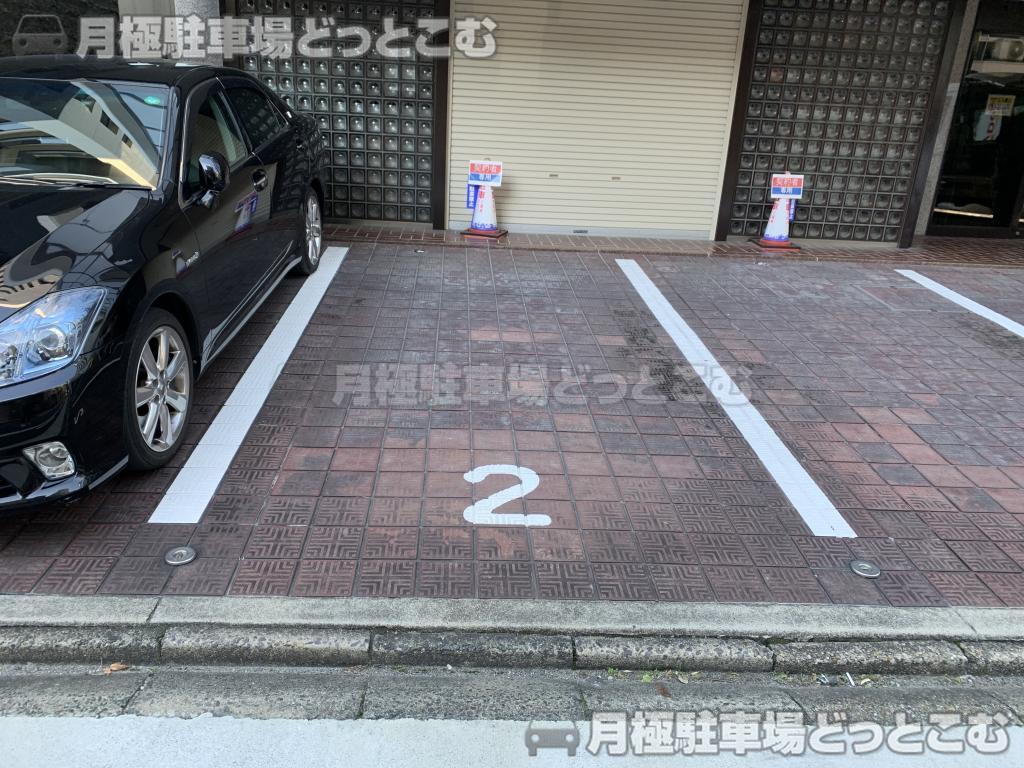 名古屋市東区橦木町1丁目21-2の月極駐車場4