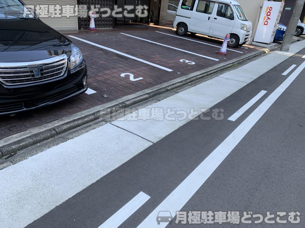 名古屋市東区橦木町1丁目21-2の月極駐車場7