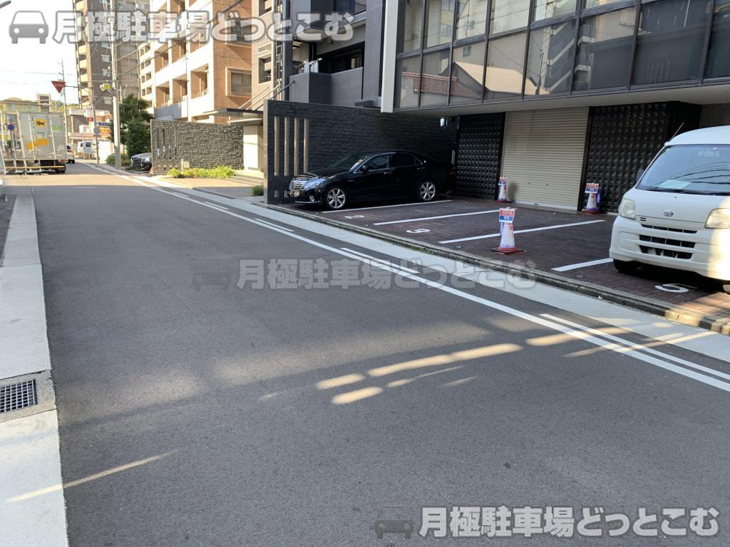 名古屋市東区橦木町1丁目21-2の月極駐車場8
