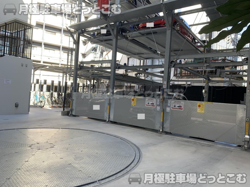 名古屋市東区葵3丁目13-19の月極駐車場2