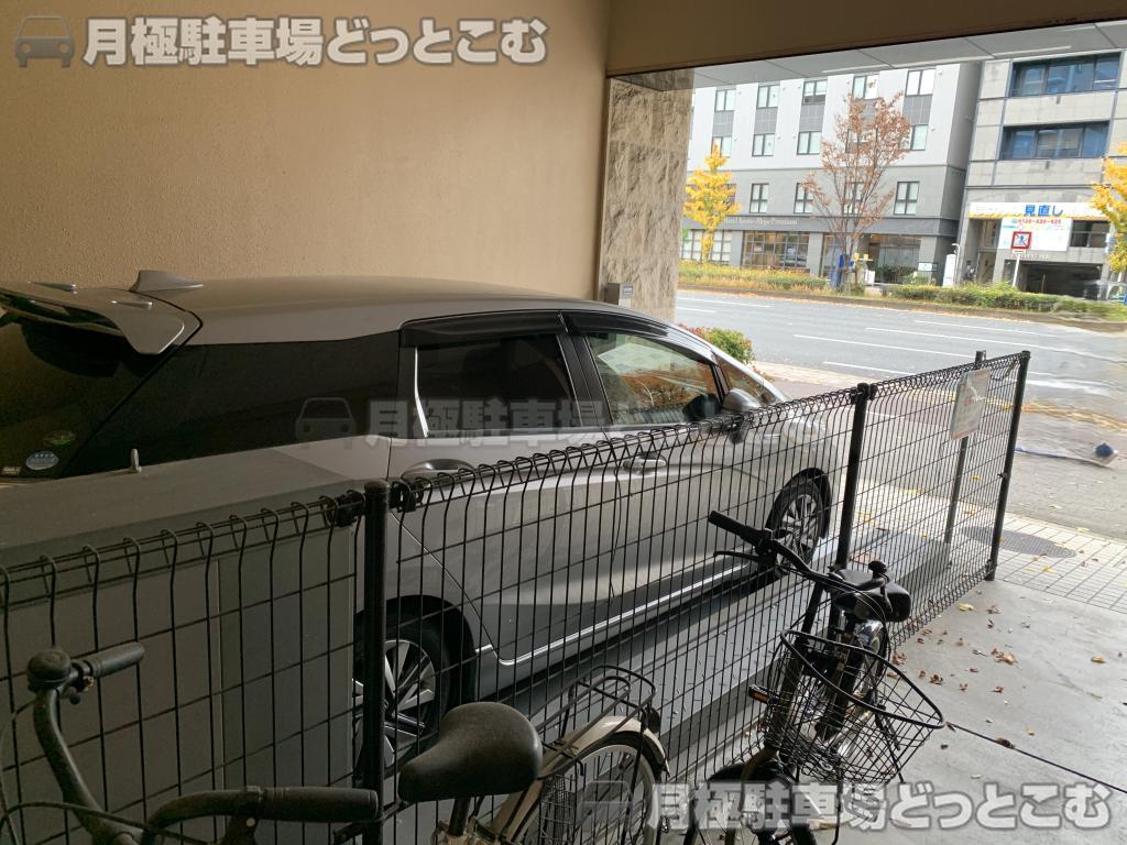 京都市下京区四条堀川町285番地の月極駐車場5