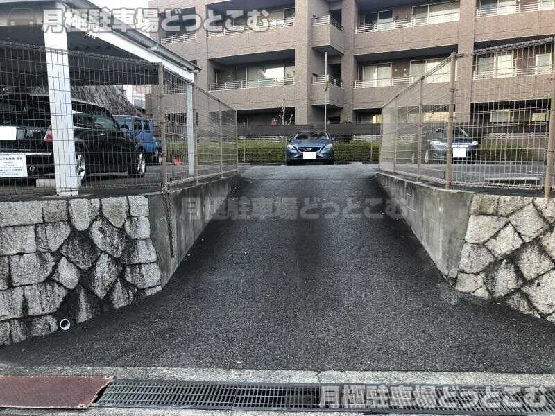 神戸市東灘区御影山手2丁目175－2の月極駐車場3