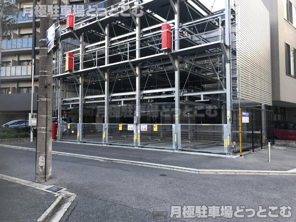 名古屋市東区葵1丁目2201-3の月極駐車場9