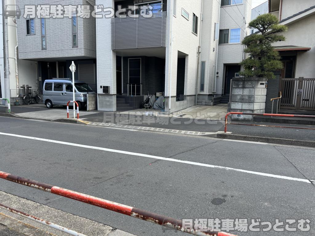 北区赤羽台3丁目1-11の月極駐車場1