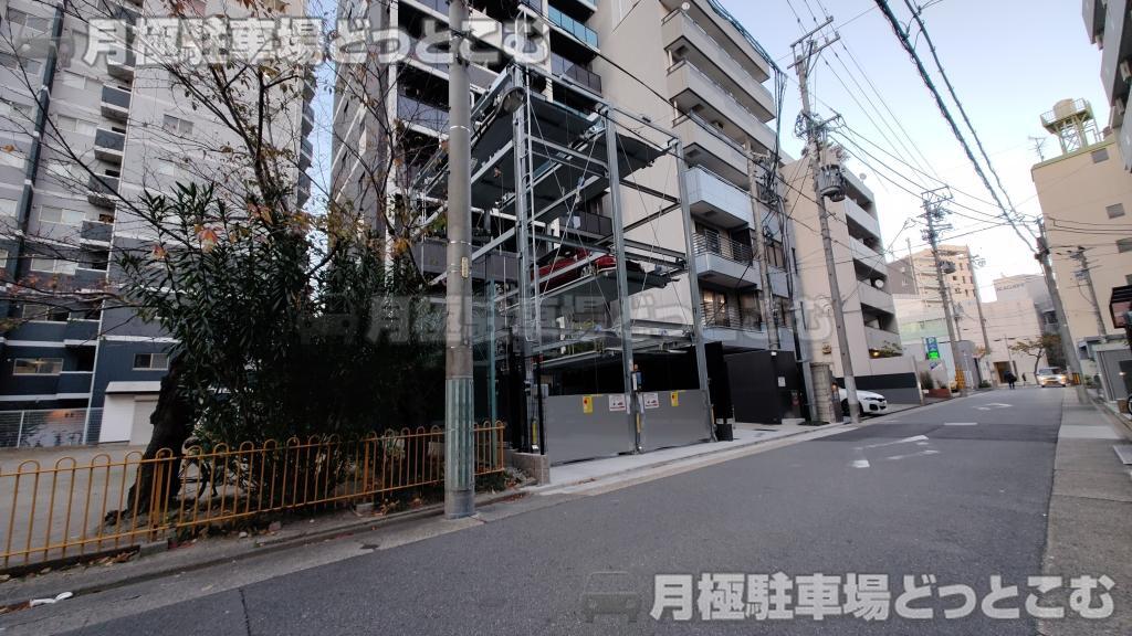 名古屋市東区泉2丁目24番21号の月極駐車場9