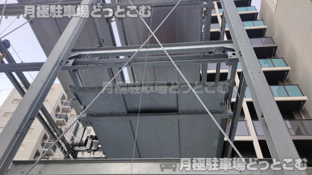 名古屋市東区泉2丁目24番21号の月極駐車場7
