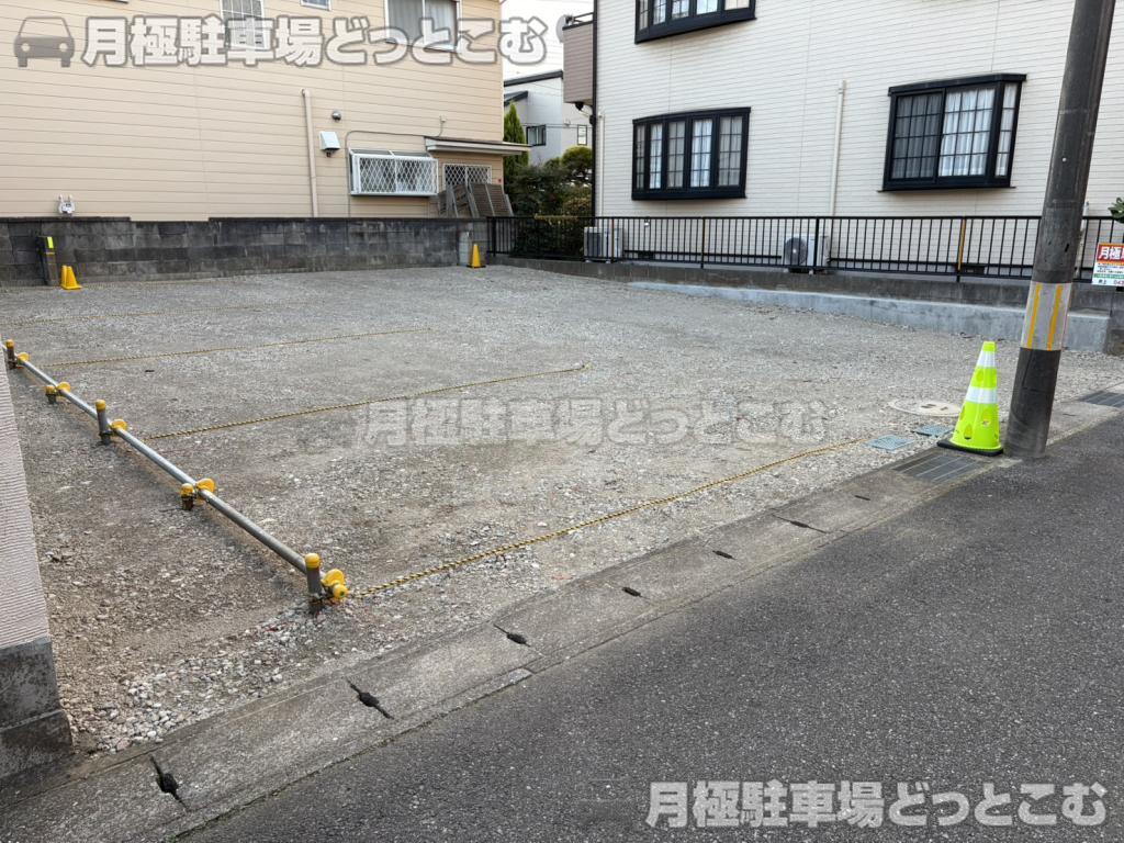 千葉市中央区矢作町326-1の月極駐車場3