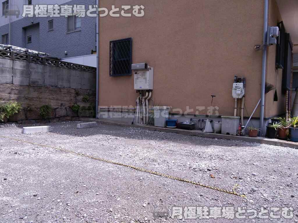 神戸市中央区旗塚通6丁目373の月極駐車場2