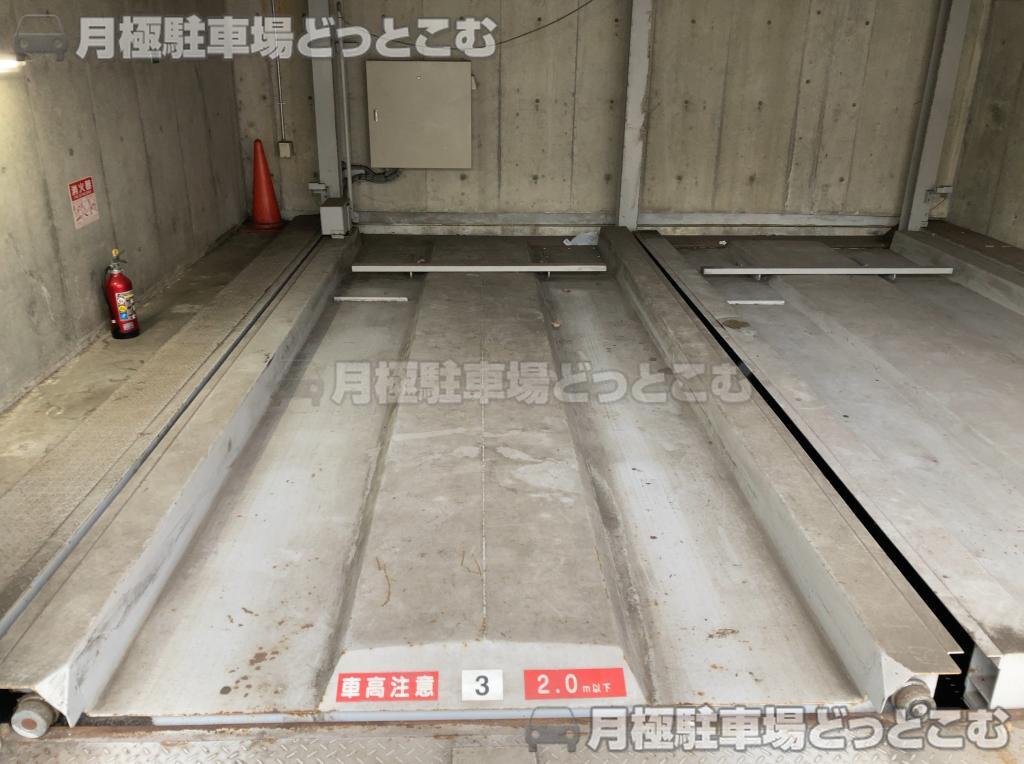 神戸市中央区元町通3-12-20の月極駐車場2