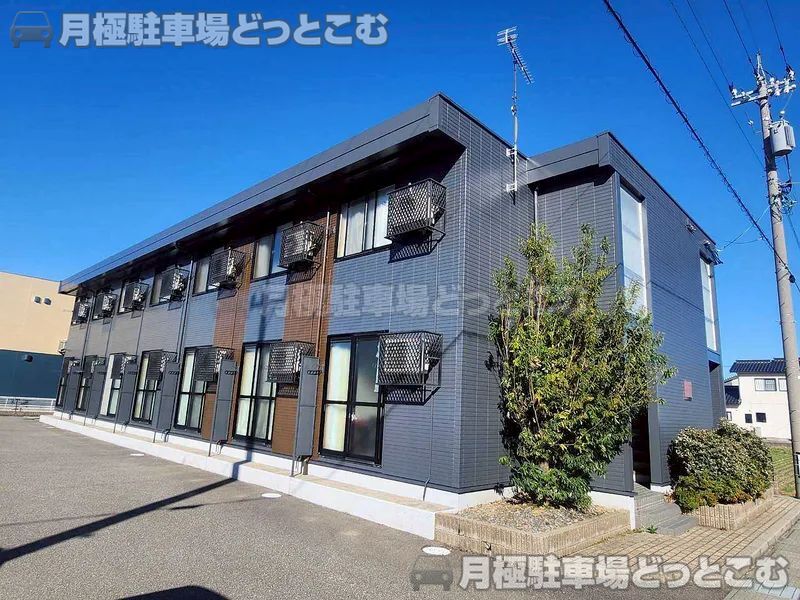 小松市長崎町5－40の月極駐車場1