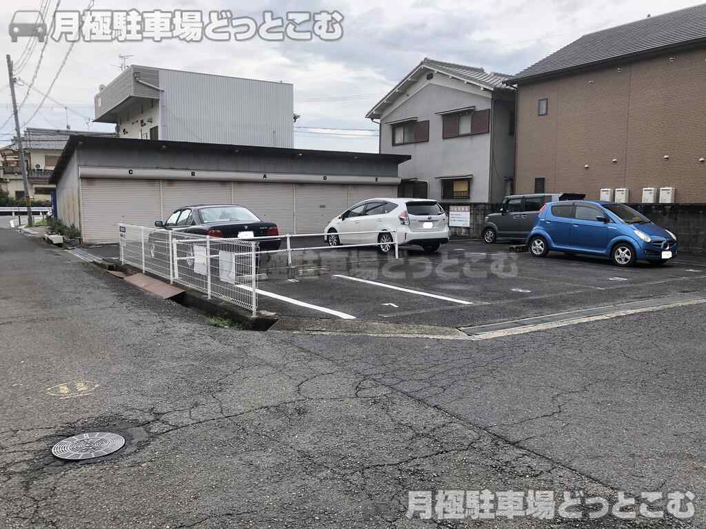 磯城郡田原本町新町202-1の月極駐車場2