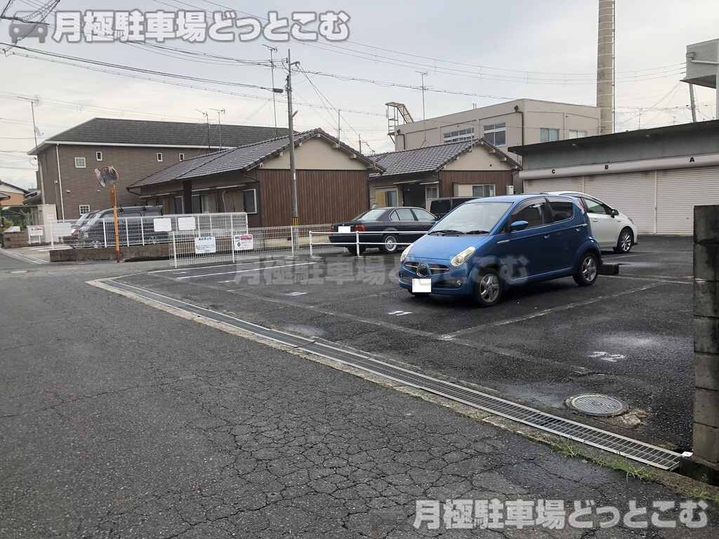 磯城郡田原本町新町202-1の月極駐車場3