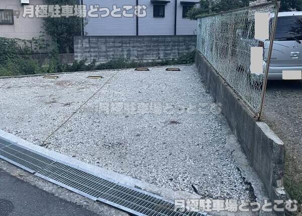 香芝市畑5-1599-1の月極駐車場3