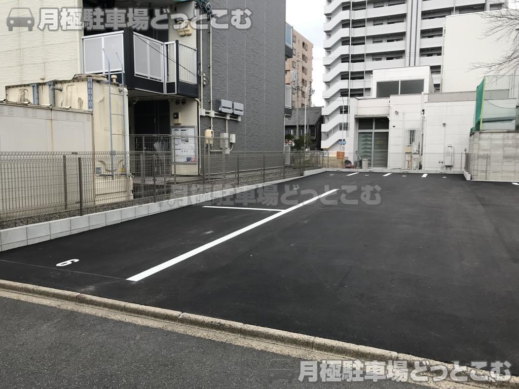 名古屋市中村区名楽町2丁目54,55の月極駐車場4