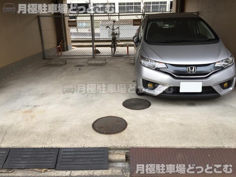 名古屋市中区松原2丁目1-22の月極駐車場3