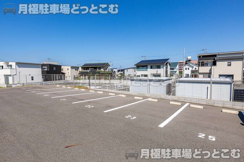 和歌山市三葛265-6、265-25の月極駐車場2