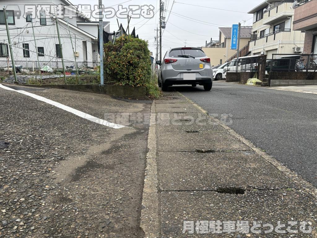 名古屋市中村区新富町5丁目1番32の月極駐車場6