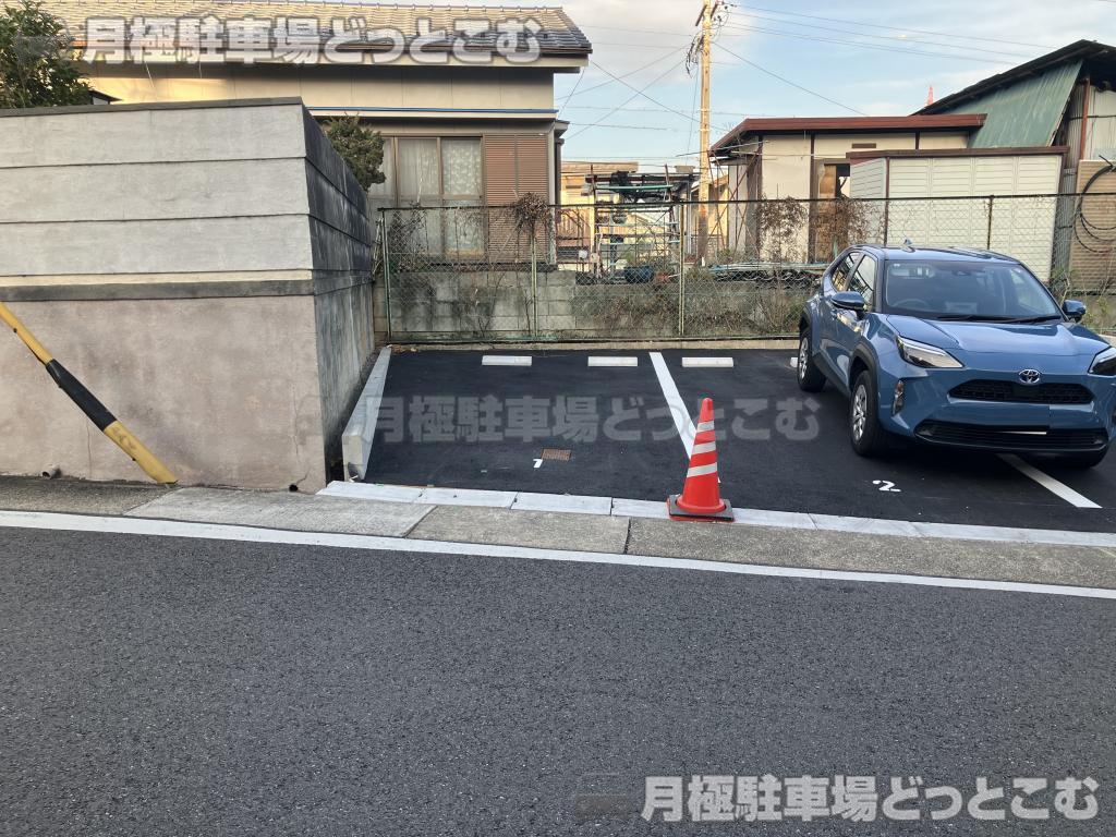 名古屋市緑区神沢1丁目1411番の月極駐車場2