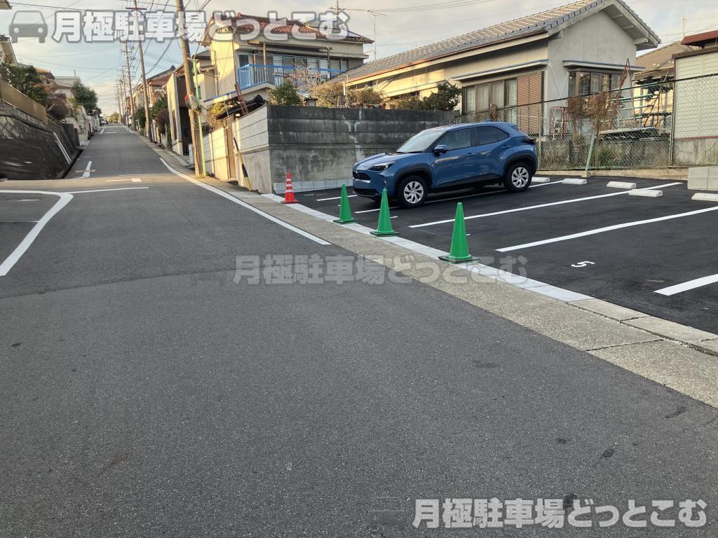 名古屋市緑区神沢1丁目1411番の月極駐車場6