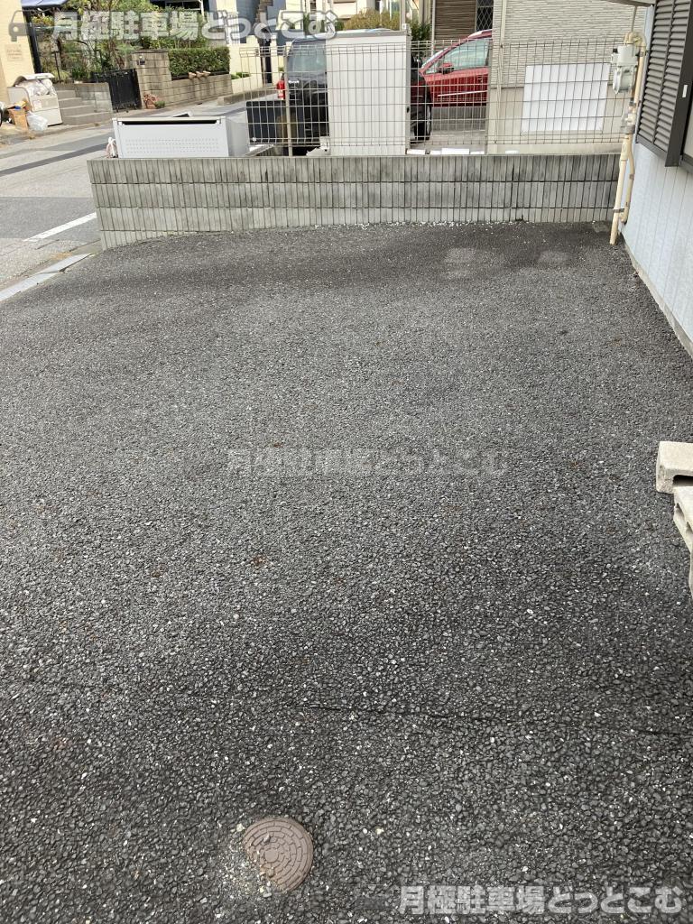 川口市南町1丁目11－21の月極駐車場2