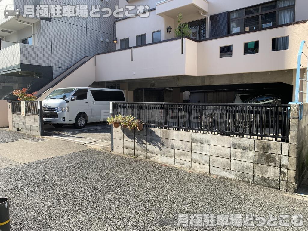 名古屋市中区新栄1丁目2611の月極駐車場7