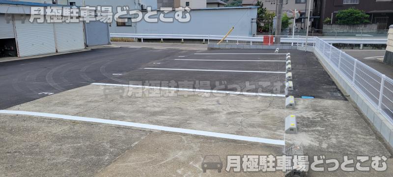 有田市箕島754-1の月極駐車場2