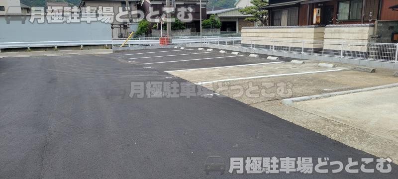 有田市箕島754-1の月極駐車場3