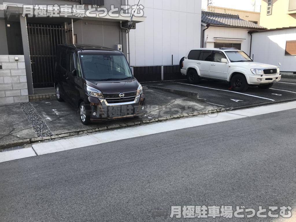 名古屋市東区新出来1丁目904の月極駐車場2