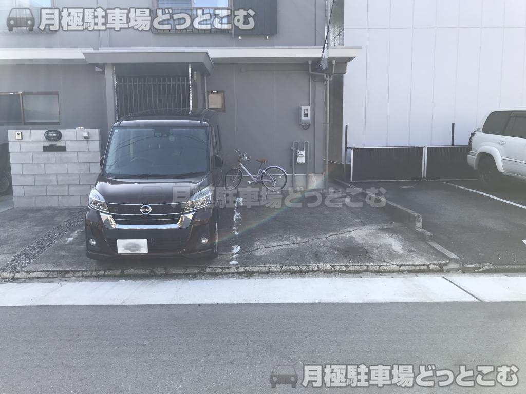 名古屋市東区新出来1丁目904の月極駐車場4