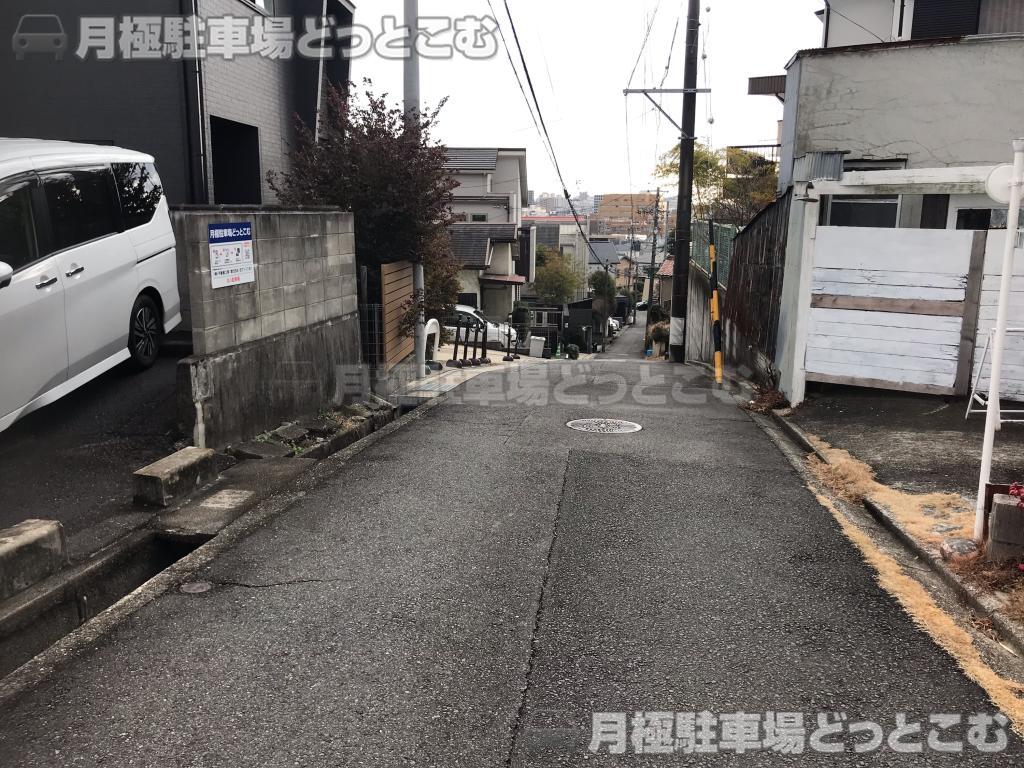 名古屋市千種区自由ケ丘1丁目69番2の月極駐車場10