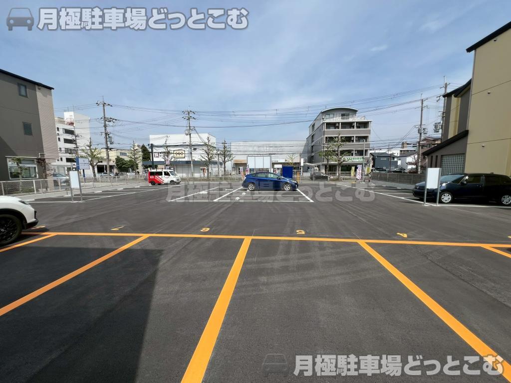 京都市西京区下津林東芝ノ宮町3番、4番の月極駐車場3