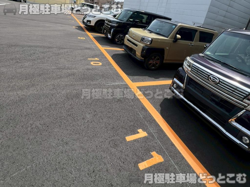 京都市西京区下津林東芝ノ宮町3番、4番の月極駐車場4