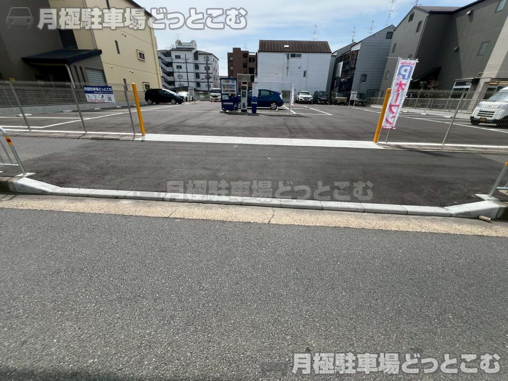 京都市西京区下津林東芝ノ宮町3番、4番の月極駐車場6
