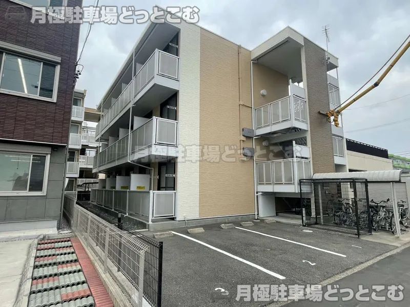 名古屋市港区川西通4－7の月極駐車場1