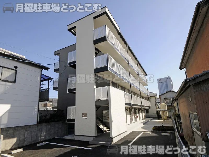 高知市桜井町1－3－15の月極駐車場1