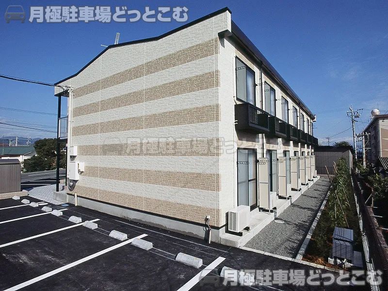 静岡市清水区興津中町753－1の月極駐車場1