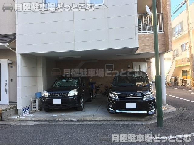 岡山市北区大供1-4-27の月極駐車場1