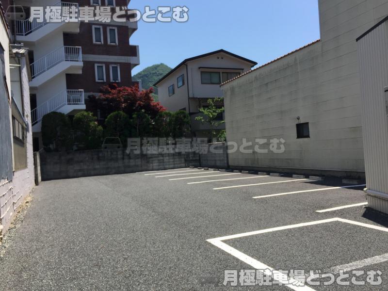 高梁市南町173番地の月極駐車場2