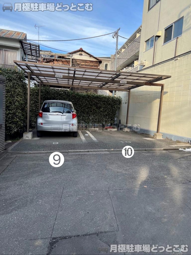 新宿区高田馬場1丁目10-15 の月極駐車場1