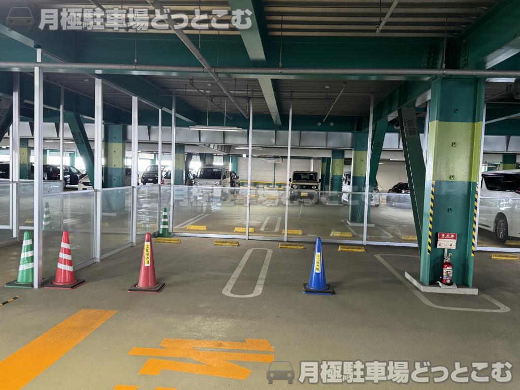 堺市東区北野田1084の月極駐車場3