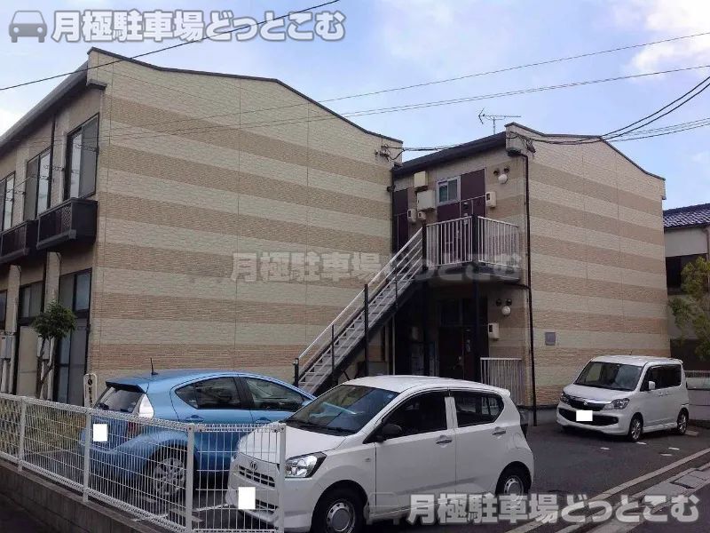 安芸郡府中町鶴江1－4－13の月極駐車場1