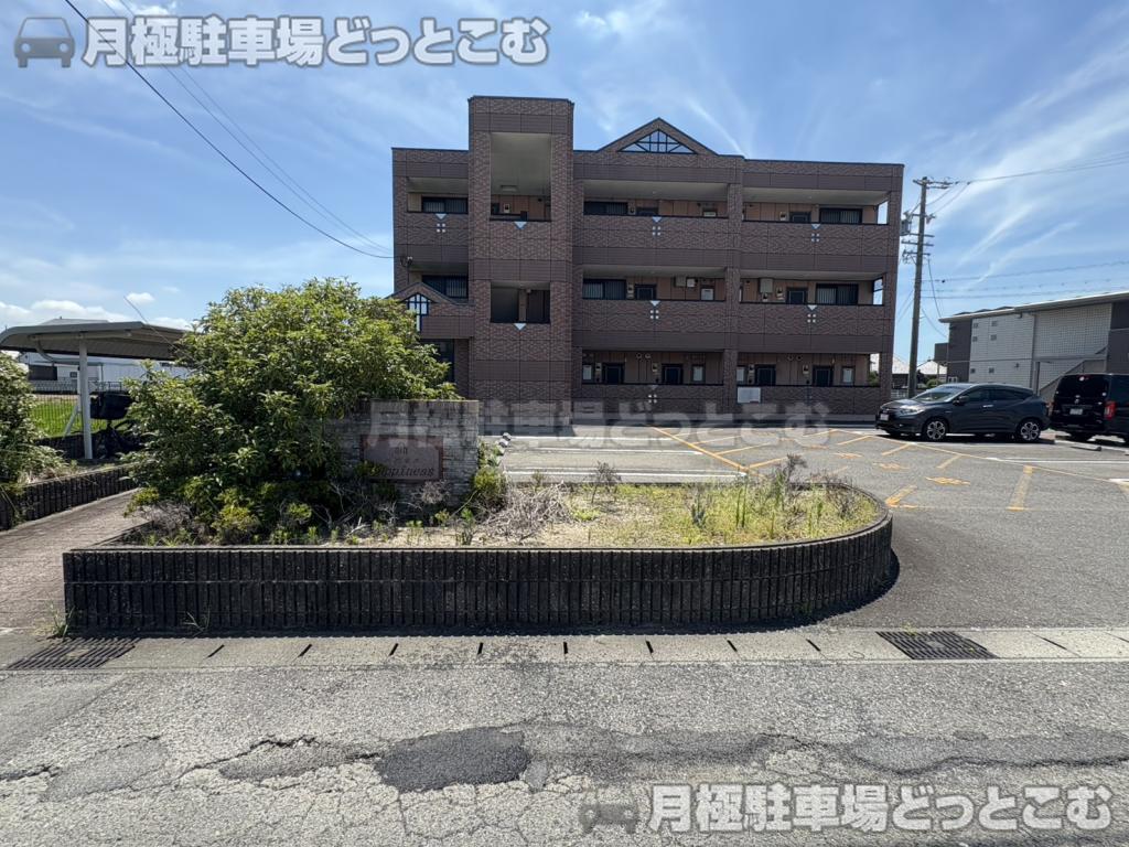 あま市七宝町桂築込43の月極駐車場1