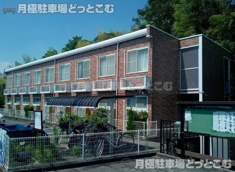 横浜市栄区上郷町1068－1の月極駐車場1