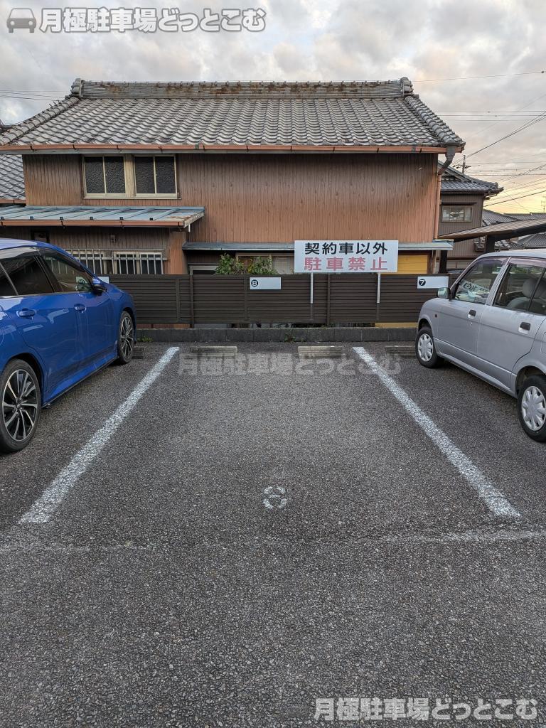 岡崎市丸山町上ノ野71-1の月極駐車場6