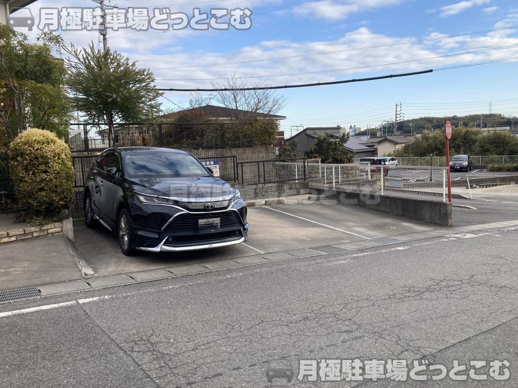 東海市加木屋町編笠30の月極駐車場8